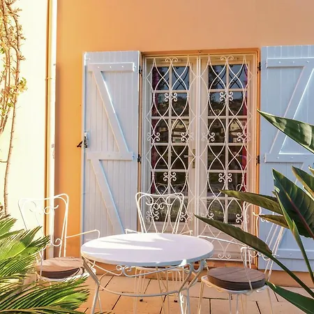 בית נופש Holiday La Gabelle *
