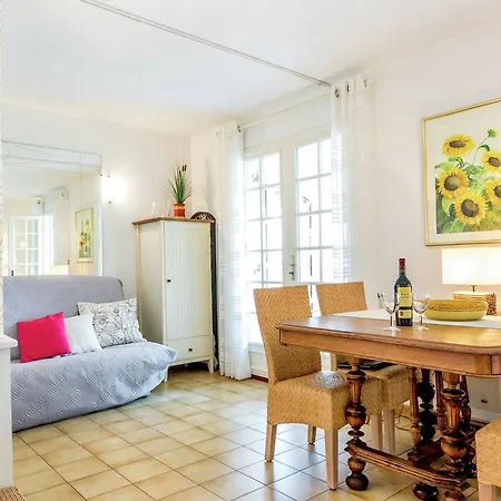 Holiday home Holiday La Gabelle Golfe-Juan